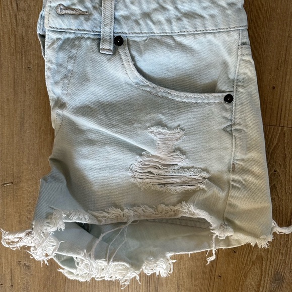 Volcom Jean shorts - Picture 3 of 3